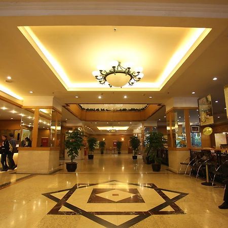 Garden City Hotel Csengtu Kültér fotó