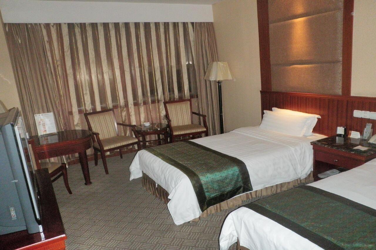Garden City Hotel Csengtu Kültér fotó